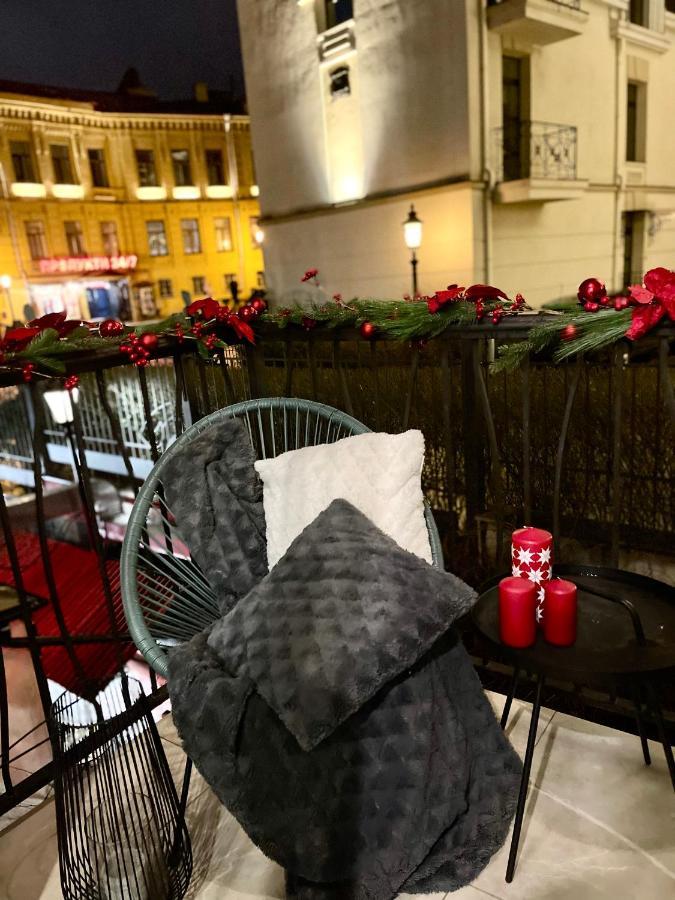 Romantic Apartment On Andriivskyi Kiev Bagian luar foto